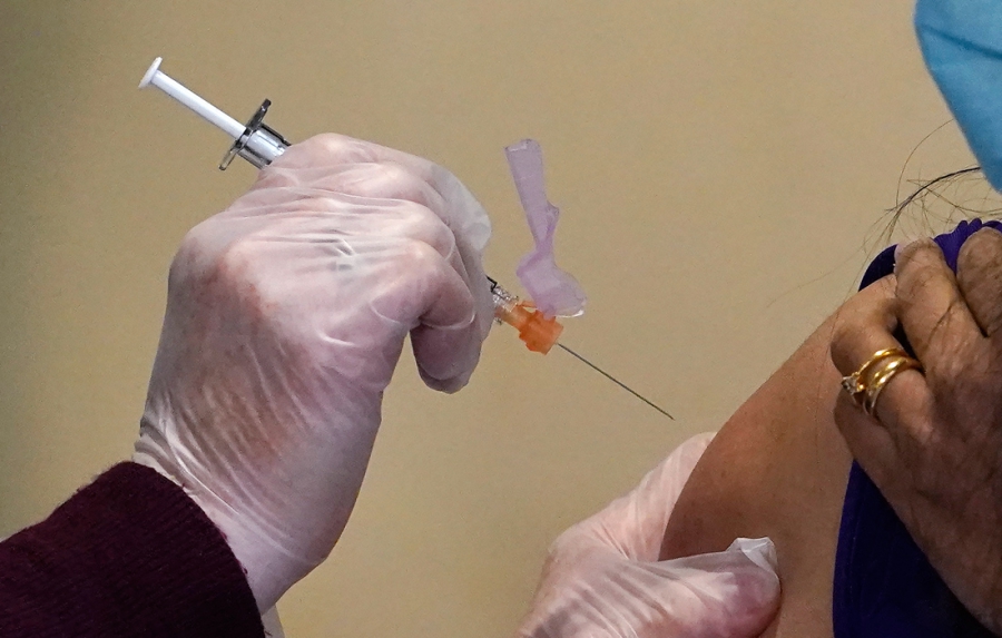 ΗΠΑ: Ως χθες είχαν χορηγηθεί 165 εκατ. δόσεις εμβολίων