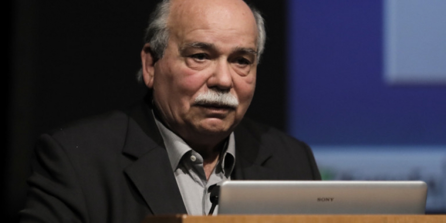 Βούτσης: Διαψεύδει για πρόωρες εκλογές