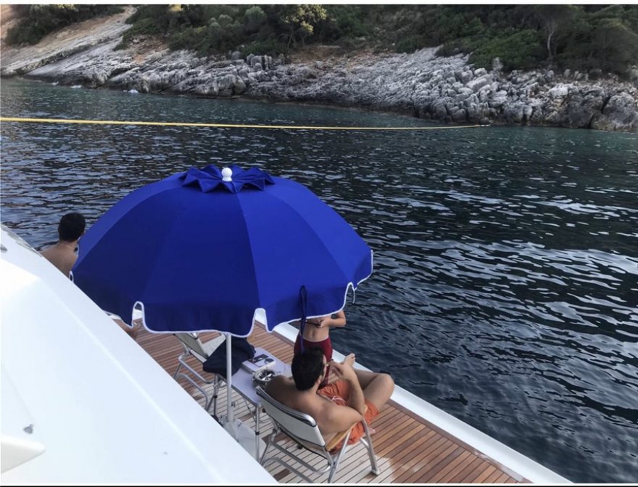 Το πολυτελές σκάφος των διακοπών του Τσίπρα