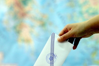 Ψήφος των αποδήμων ή «καθρεφτάκια» για ομογενείς;