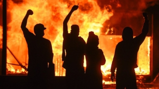 Ταραχές σε πολλές πόλεις των ΗΠΑ
