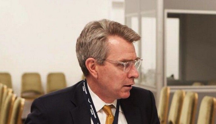 Αμερικανός πρέσβης: Η άδεια στον Κουφοντίνα προσβάλλει τη μνήμη των θυμάτων