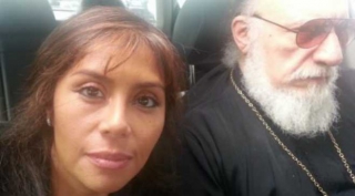 Έθελ Μπουζάλας: Ο ιερέας με άφησε έγκυο – Τι λέει ο άντρας της