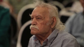 Σε στενό οικογενειακό κύκλο η κηδεία του Μανώλη Γλέζου