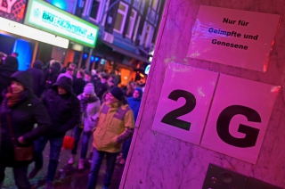 Κορονοϊός – ΠΟΥ: «Προτιμότερο να ακυρωθεί μια εκδήλωση παρά να χαθεί μια ζωή»