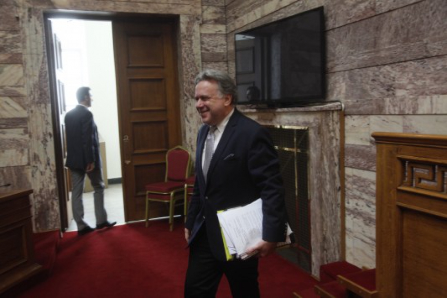 Περήφανος ο Κατρούγκαλος για το Ασφαλιστικό - Καταψηφίστηκε από όλα τα κόμματα της αντιπολίτευσης