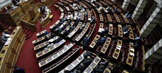 Τι δουλειά έκαναν οι βουλευτές πριν μπουν στη Βουλή, πόσοι έχουν πτυχίο