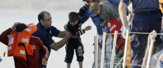 Πόσο στοιχίζει στην ελληνική οικονομία η προσφυγική κρίση. Η εμπιστευτική έκθεση της Τράπεζας της Ελλάδος στη HuffPost Greece