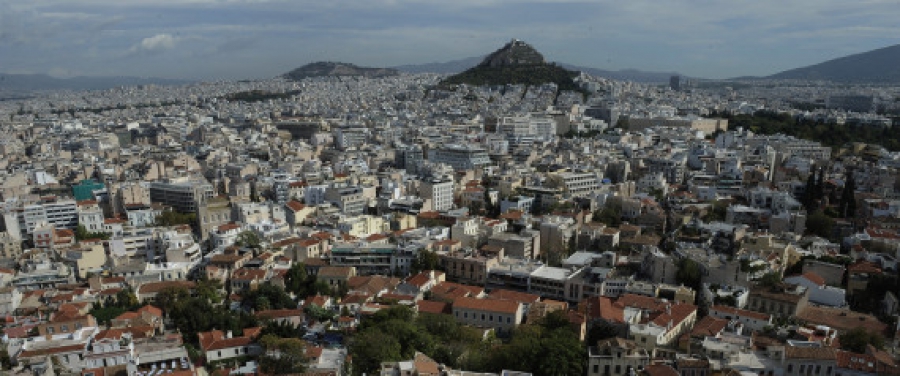 Από ποιους πλειστηριασμούς θα απέχουν και από ποιους δεν θα απέχουν αύριο, Τετάρτη, οι συμβολαιογράφοι