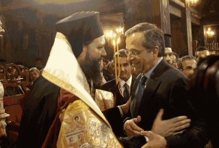 Προκλητική ενθρόνιση μητροπολίτη παρουσία του πρωθυπουργού