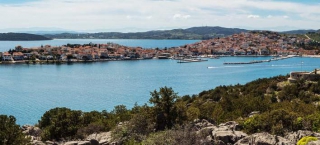 Αυτά πουλάει η Ελλάδα – Λιμάνια, παραλίες και γήπεδα