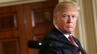 Τραμπ: "Ίσως κλείσουμε τα σύνορα με το Μεξικό"