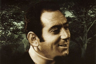 Στράτος Διονυσίου: Λαϊκός στην πίστα, ροκ στην ζωή