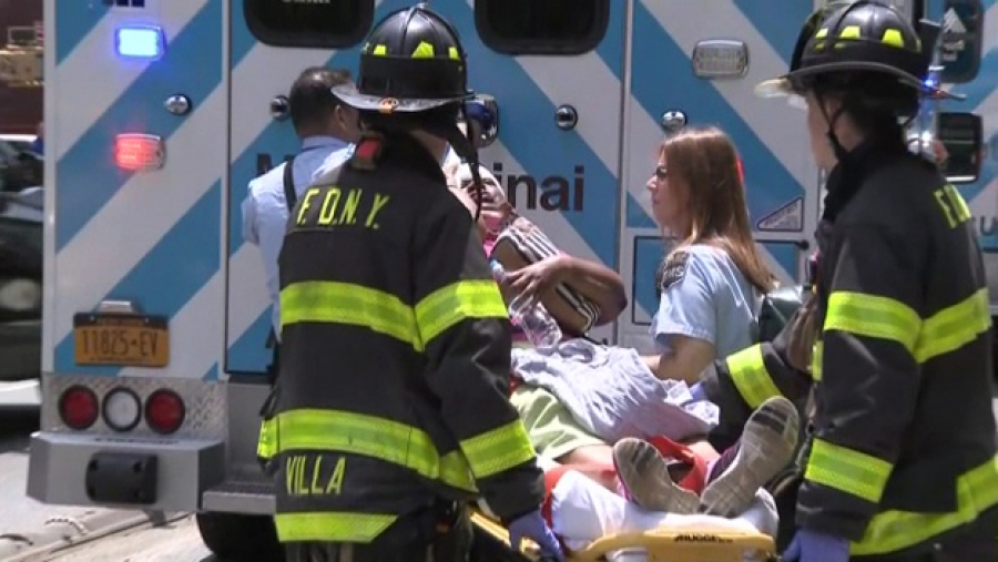 ΠΑΝΙΚΟΣ στη Νέα Υόρκη- Νέο αιματηρό τροχαίο στο Μανχάταν με πολλούς τραυματίες!