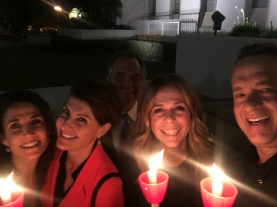 Ο Τομ Χανκς "τραγουδάει"... Χριστός Ανέστη!