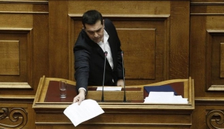 Στην αντεπίθεση περνά ο Τσίπρας για τη διαφθορά