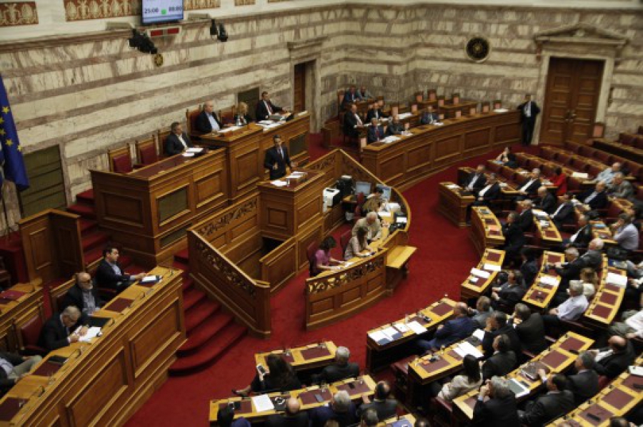Την Κυριακή ψηφίζεται άρον - άρον το Ασφαλιστικό! Στην Ολομέλεια το Σάββατο! - Θέλουν να προλάβουν το Eurogroup