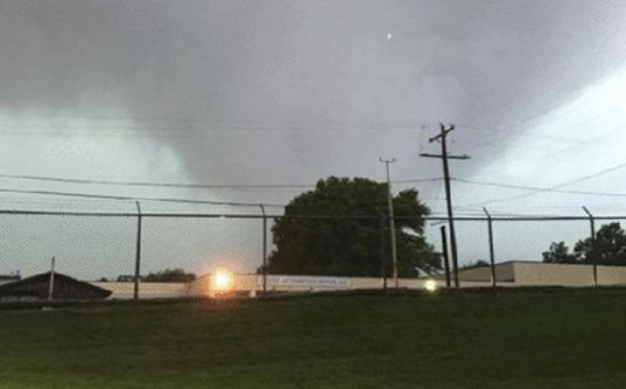 Φονικοί ανεμοστρόβιλοι και τουλάχιστον 14 νεκροί στις ΗΠΑ
