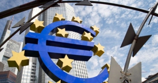 Δεν θα μειωθεί η ισοτιμία του Ευρώ έναντι του Δολαρίου σύμφωνα με την ΕΚΤ