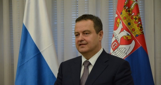 Sputnik: Η Σερβία θα ανακαλέσει την αναγνώριση του ''συνταγματικού'' ονόματος των Σκοπίων;