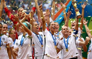 Οι ΗΠΑ σήκωσαν το Παγκόσμιο Κύπελλο στις γυναίκες