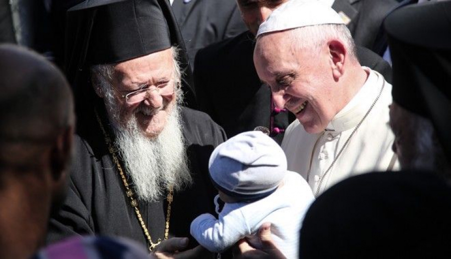 Ο Πάπας έριξε τα Τείχη του μίσους. Δήλωσε "υπερήφανος" για τη στάση της Ελλάδας