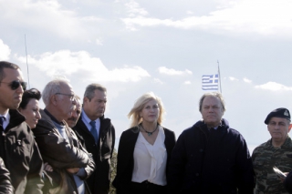 53 κατά κυβέρνησης και Καμμένου: Ξεπλένετε τους νεοναζί