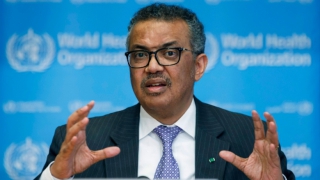 Κορονοϊός – ΠΟΥ: Ο κόσμος βρίσκεται σε ένα κρίσιμο σταυροδρόμι της πανδημίας