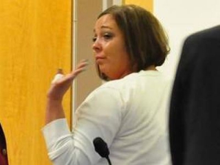 ΗΠΑ: Μόνο πέντε χρόνια κράτησης για τη μητέρα που δηλητηριασε με χλωρίνη τα παιδιά της