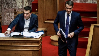 Οι κινήσεις Τσίπρα - Μητσοτάκης στον δρόμο προς τις κάλπες