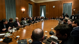 Μίνι ανασχηματισμός με νέες... μεταγραφές