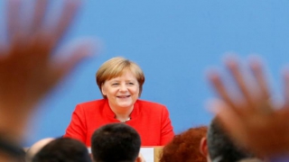 Απότομη «προσγείωση» από την Μέρκελ: «Σημαντική η 20η Αυγούστου για την Ελλάδα αλλά τα μέτρα είναι μέτρα»