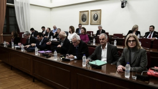 Novartis: Μετ' εμποδίων η κατάθεση Μανιαδάκη στην Προανακριτική Επιτροπή