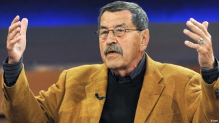 Συγκίνηση για τον θάνατο του Γκύντερ Γκρας - Το ποίημα που έγραψε για την Ελλάδα