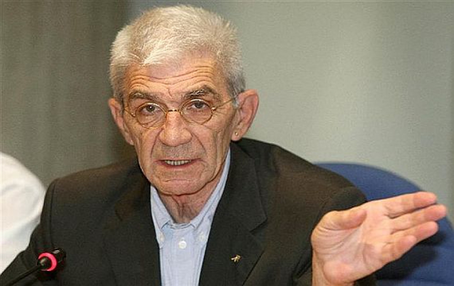 O Mπουτάρης στο πλευρό του Σαββίδη!