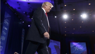 Tea party προς Τραμπ: Να φύγει το ΔΝΤ από την Ελλάδα