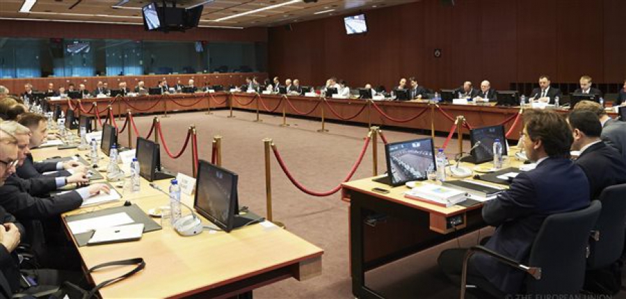 EKTAKTO:Η Κομισιόν φαίνεται να δίνει την λύση στο αδιέξοδο του χρέους!