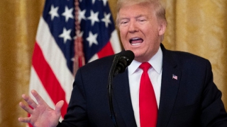 Ο Τραμπ προτείνει στους κυβερνήτες να καλέσουν την Εθνοφρουρά για να «κυριαρχήσουν στους δρόμους»