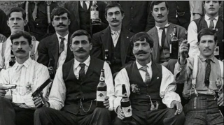 Σπάνια φωτογραφικά στιγμιότυπα από τη ζωή των Ελλήνων μεταναστών στις ΗΠΑ, από τις αρχές του 1900 και μέχρι τα μέσα του 1960