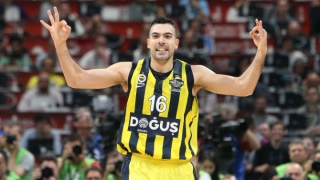 Θετικός στον κορωνοϊό ο Κώστας Σλούκας