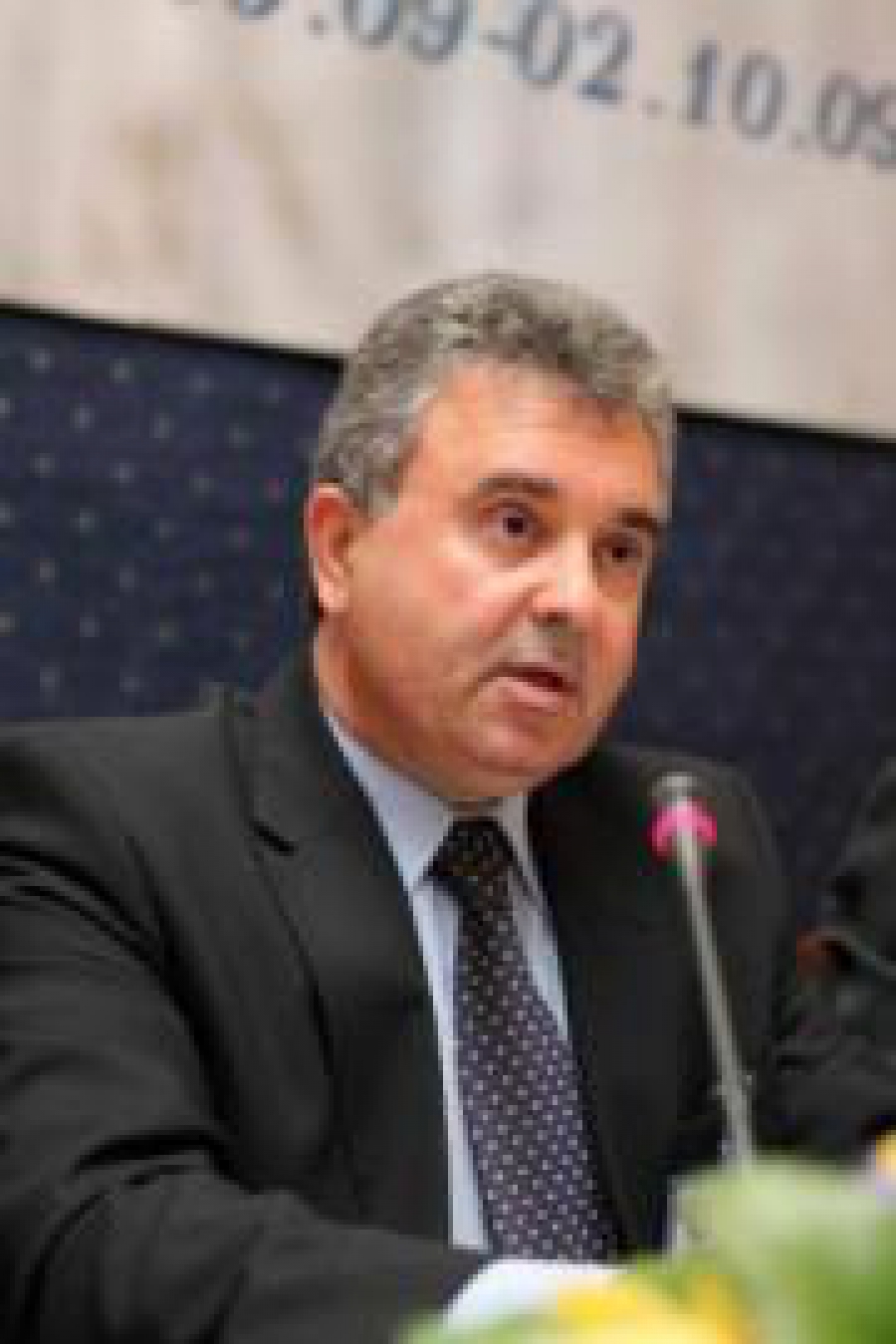 Έκπτωση δίχως τέλος