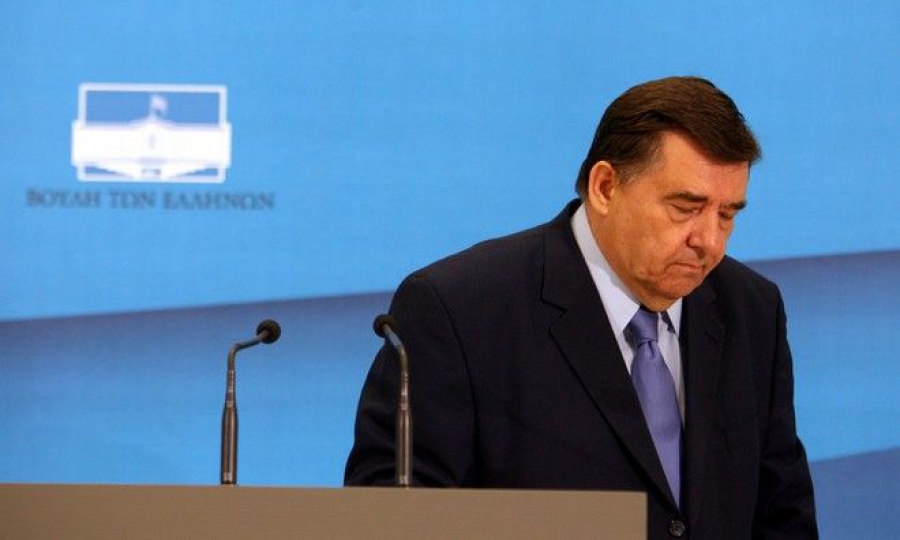 Τα μαγικά του Καρατζαφέρη για να εξαφανίσει τα ίχνη του μαύρου χρήματος