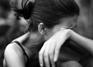 Εφιάλτης! Συμμορίες αναγκάζουν 12χρονες να κάνουν σεξ με 10 άντρες στη σειρά