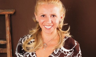 Σοκ από τον  θάνατο της κόρης της Βέφας Αλεξιάδου-Χιλιάδες μηνύματα στο ιντερνετ