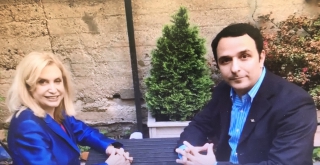 Η Βουλευτής Κάρολυν Μαλόνυ στον Hellas FM και τον Δημήτρη Φιλιππίδη