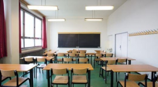 Προβληματισμός για το λουκέτο στο Ημερήσιο Σχολείο του Τιμίου Σταυρού