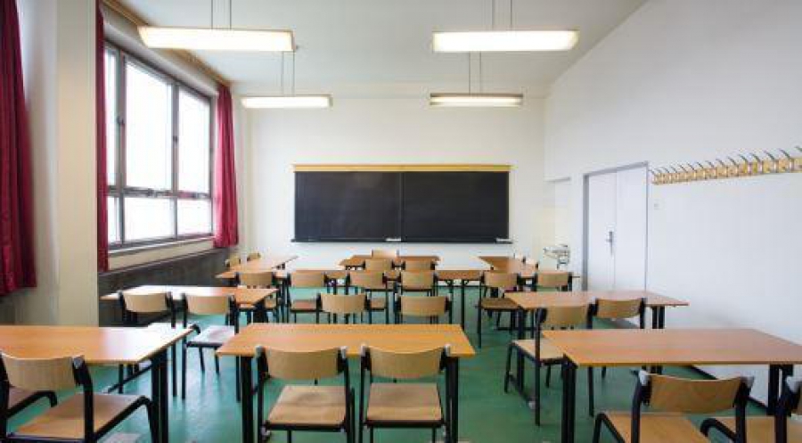 Προβληματισμός για το λουκέτο στο Ημερήσιο Σχολείο του Τιμίου Σταυρού