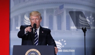 Αντεπίθεση Τραμπ: Είμαστε υπό πολιορκία. Θα αγωνιστούμε και θα νικήσουμε