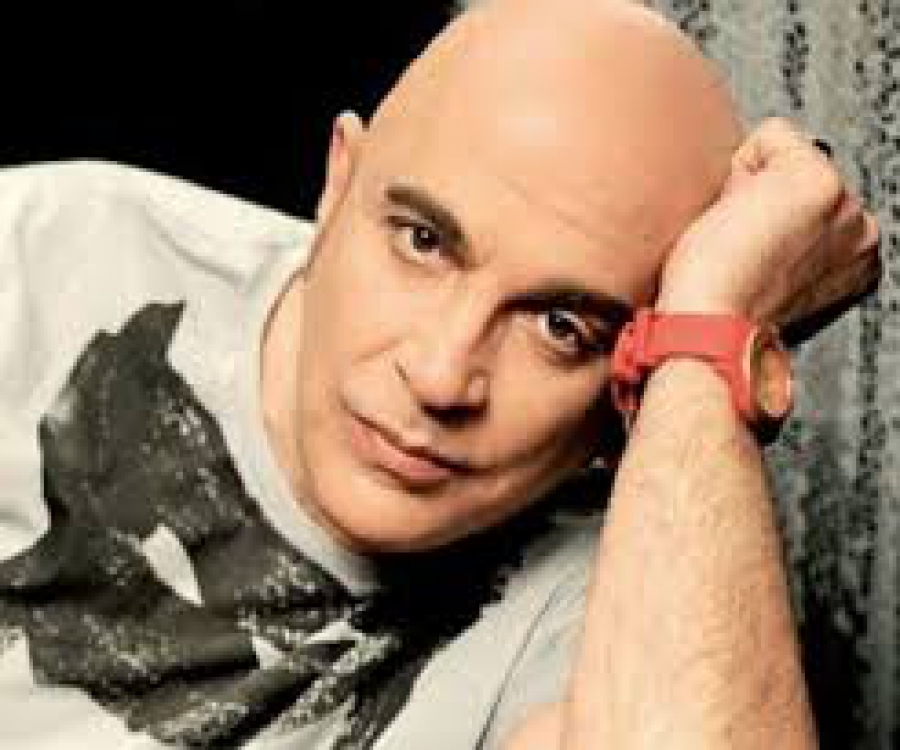 Πατρίδα Άκου: Το νέο κομμάτι του Γιάννη Ζουγανέλη που συγκινεί!