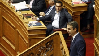 Τσίπρας - Μητσοτάκης δημιουργούν πόλωση για τις Ευρωεκλογές